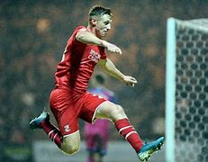 半岛体育在线官网-诺茨郡奋力夺胜，斯温登遭受挫败