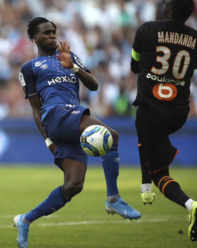 半岛体育入口官网-包含马赛战胜兰斯，继续保持不败势头的词条