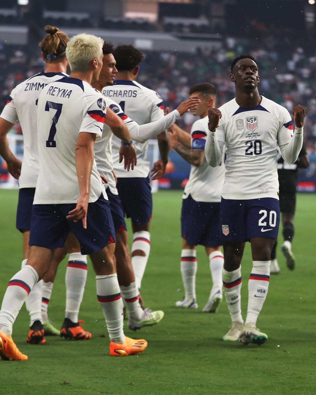 半岛体育在线官网-关于北美运动员勇夺冠军，展现实力的信息