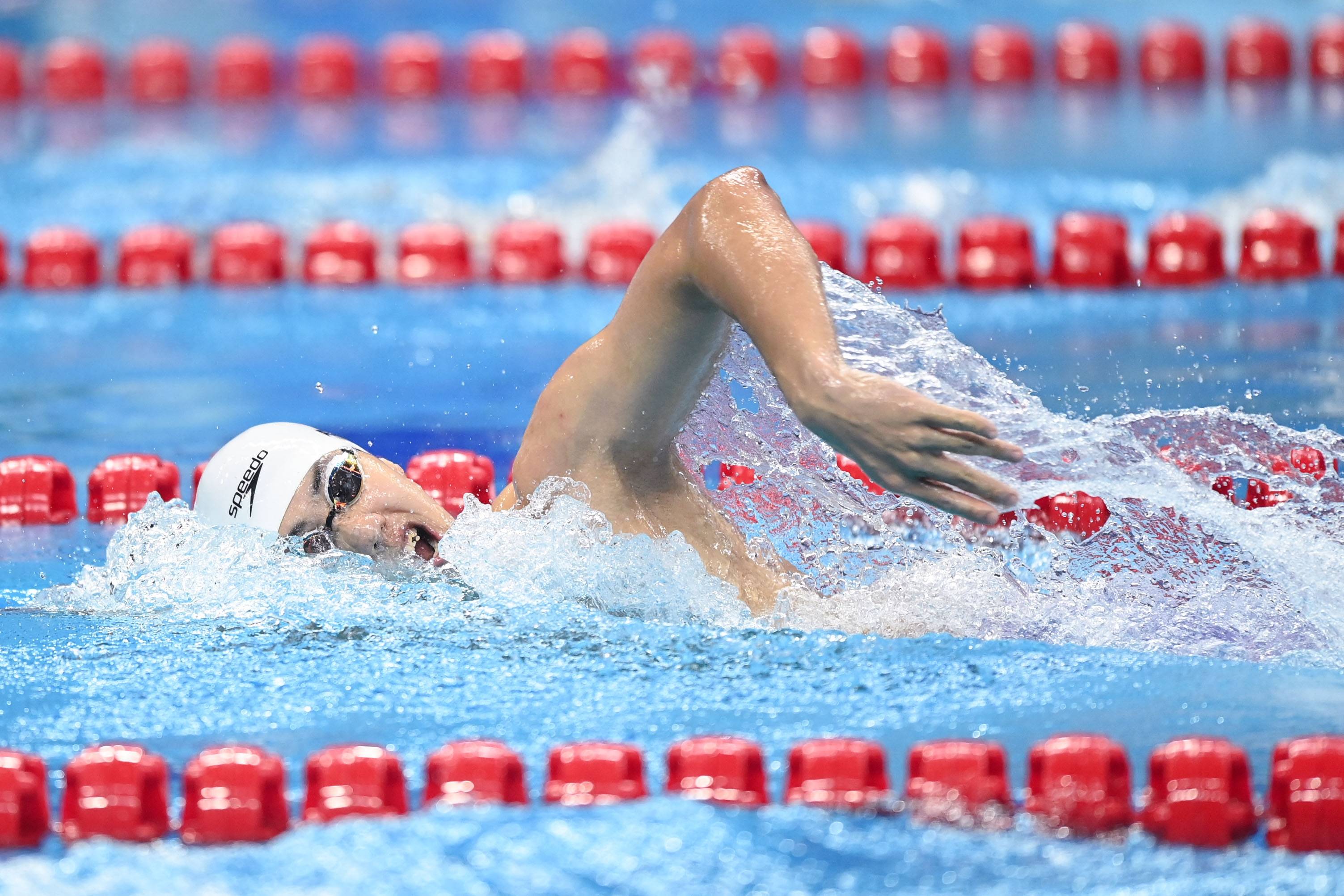 半岛体育综合官网-埃及游泳选手在自由泳项目中惊险获胜