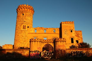 半岛体育官方网站入口-巴塞罗那客场大胜，成功挤掉榜首位置